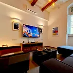 Casa vacanze Unique 4 Bedroom Townhouse Off The