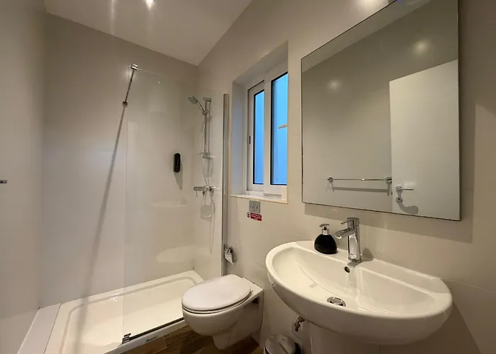 Case de vacanță Unique 4 Bedroom Townhouse Off The *