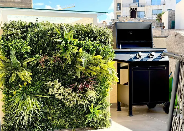 Unique 4 Bedroom Townhouse Off The Case de vacanță *